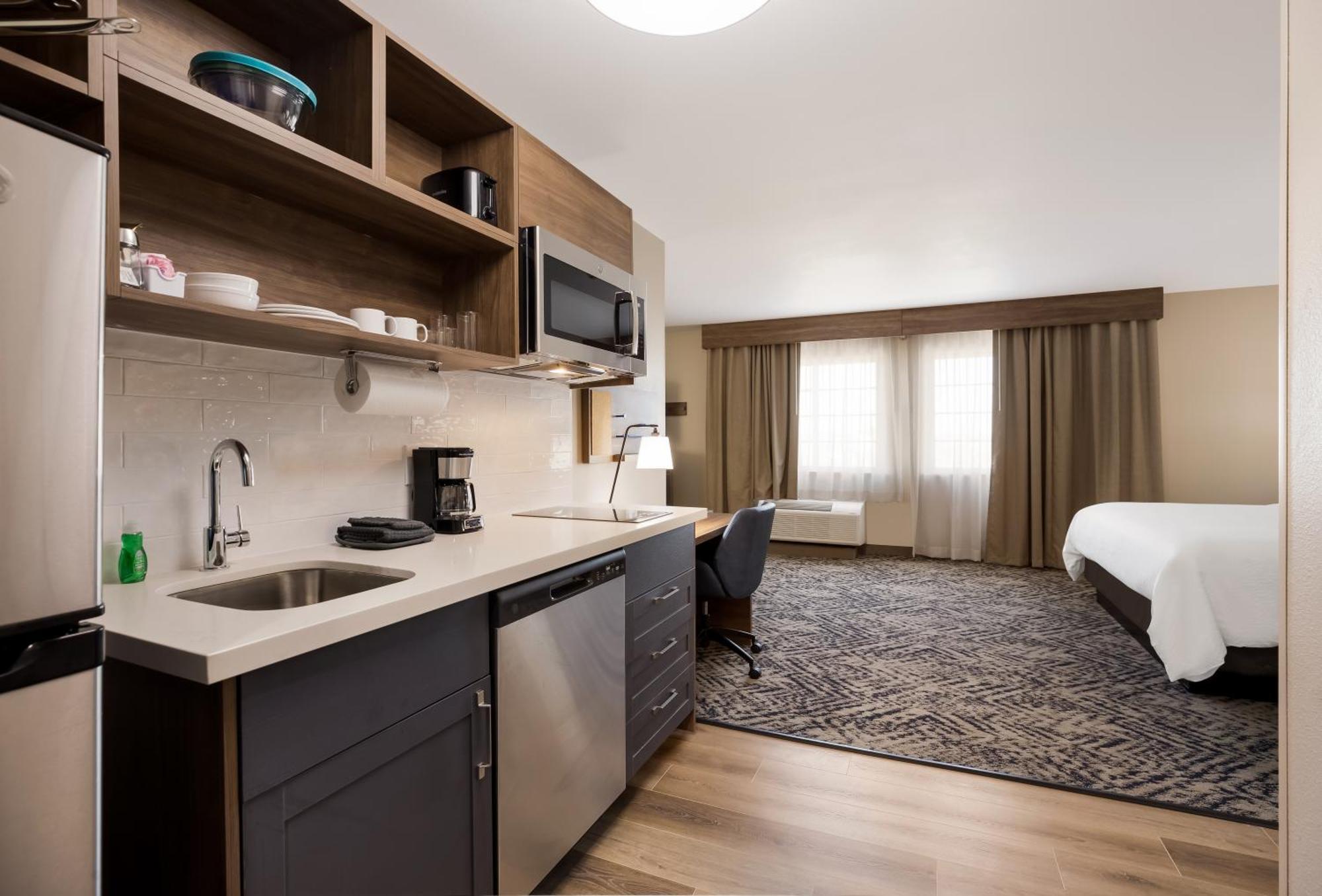 Candlewood Suites Lafayette - River Ranch By Ihg Exterior photo