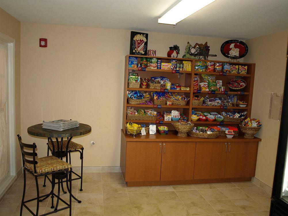 Candlewood Suites Lafayette - River Ranch By Ihg Restaurant photo